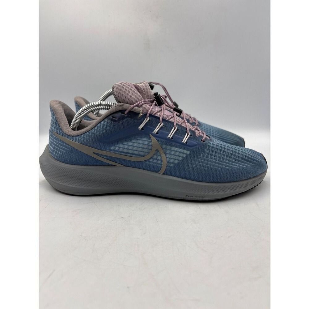 Nike Women's Blue and Pink Trainer Sneakers Size 9.5 - Picture 4 of 14